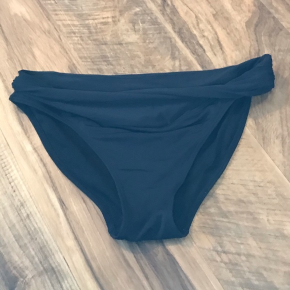 Bikini bottom - Picture 1 of 3